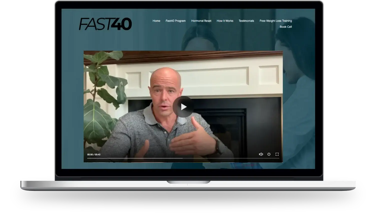 Dr. Cody Golman presenting the Fast40 weight loss program in a video on the website